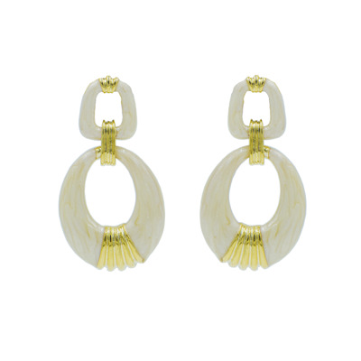 EARRING