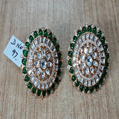 EARRING