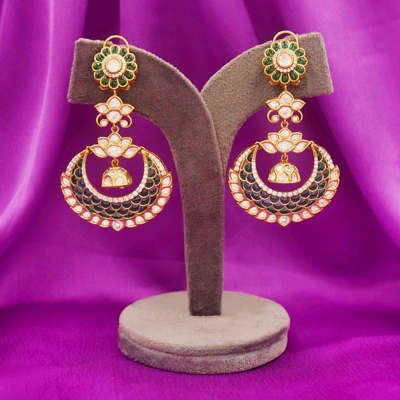 EARRING
