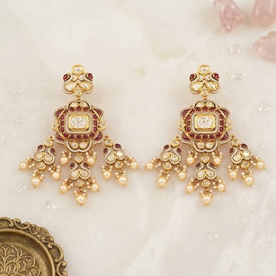 EARRING