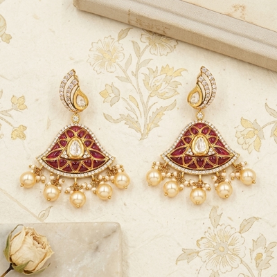 EARRING