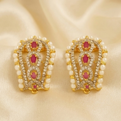 EARRING