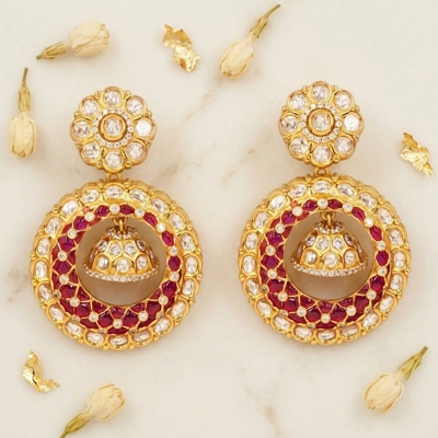 EARRING