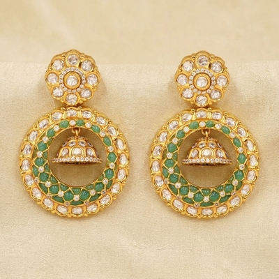 EARRING