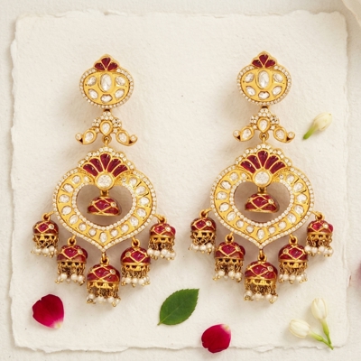 EARRING