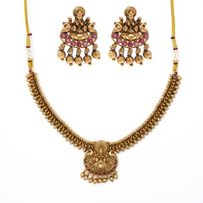 NECKLACE 